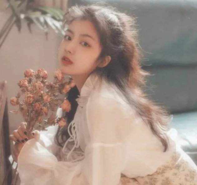 委婉拒绝女生的话，委婉拒绝女生的话短句（委婉拒绝别人表白的文案）