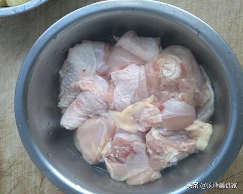 怎样做美味的红烧土豆鸡腿，怎样做美味的红烧土豆鸡腿饭（掌握这两个要点顿顿一扫而光）