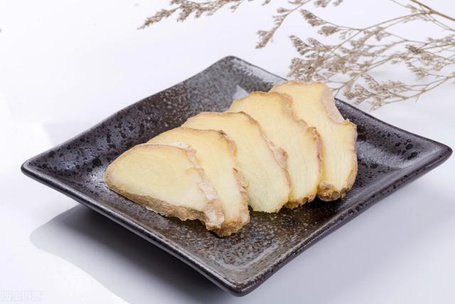 长期早晨吃醋泡姜有什么坏处，中医醋泡姜的正确做法（长期食用醋泡生姜的人）