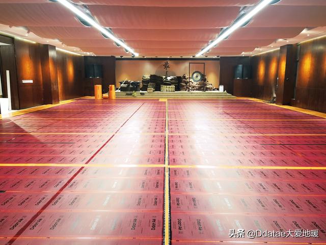 什么是石墨烯地暖，石墨烯地暖到底好不好（为什么都说石墨烯地暖好）