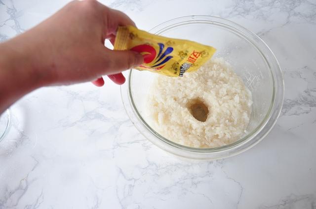 超市买的桂花酒酿怎么吃，超市买的桂花酒酿怎么吃才好吃（每天睡之前来一碗热乎乎的甜酒酿）