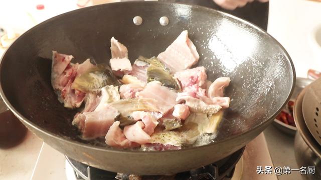 鲤鱼能做酸菜鱼吗，学会这个小技巧
