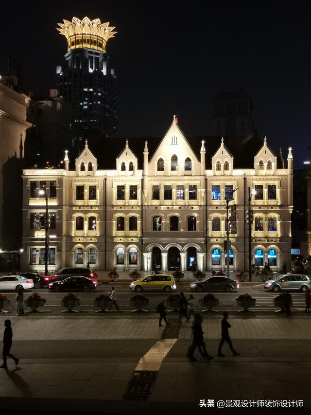 上海外滩夜景图片，外滩夜景美丽迷人让人流连忘返（上海市外滩夜景）