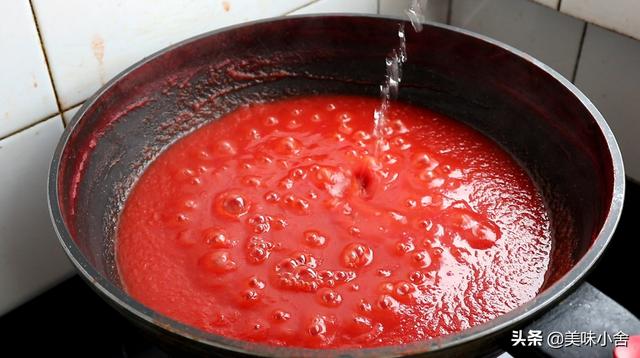 番茄汁怎么做熬制，熬番茄汁的做法大全（番茄酱不要出去买）