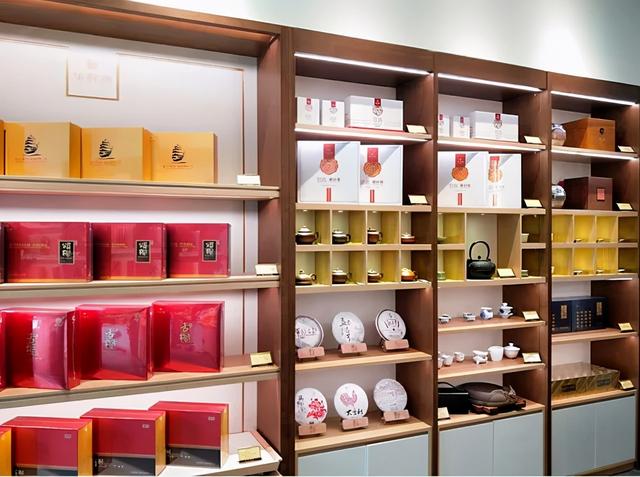 开茶叶店怎么样，开茶叶店投资大吗（茶叶店很少有客人进入）