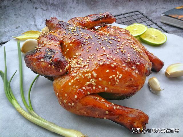 烤鸡用烤箱怎么烤 烤箱烤鸡的制作方法，烤鸡用烤箱怎么烤（儿子说烤一个不够解馋）