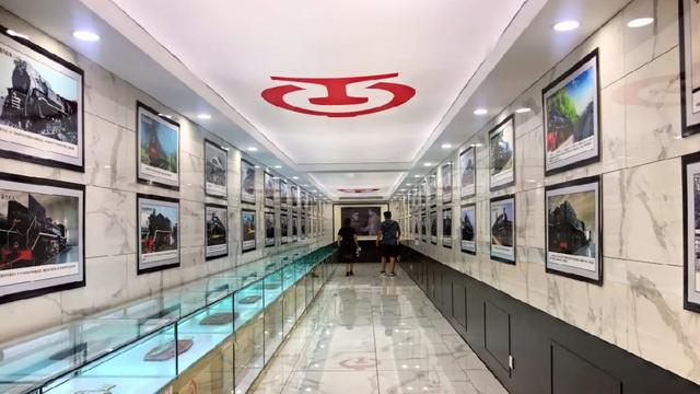 微山湖有哪些景区值得去玩，微山湖哪个景区最值得去（坐拥130000亩荷塘）