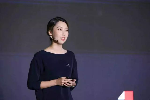 炫舞宠物名字英文，炫舞宠物英文名字（《QQ炫舞》手游的诞生之路）