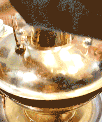 阿瓦山寨鱼头做法，阿瓦山寨鱼头的做法（太原一折指南带你去阿瓦山寨）