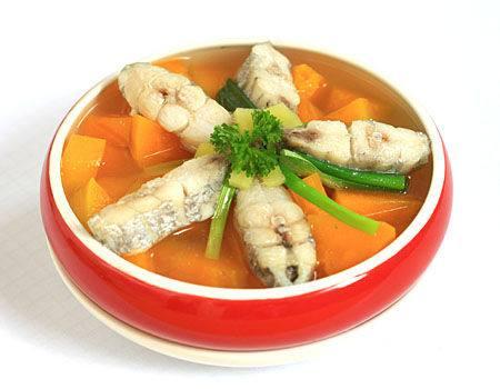 月子餐30天食谱，月子餐30天食谱有哪些（孕妇产后不知道该吃什么好）