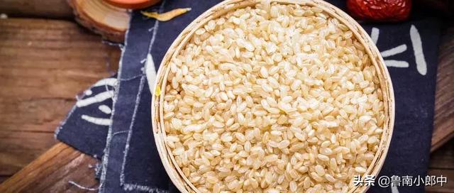 糙米的功效与作用是什么，糙米的功效与作用是什么？善食糙米（三高患者注意：多吃5种杂粮）