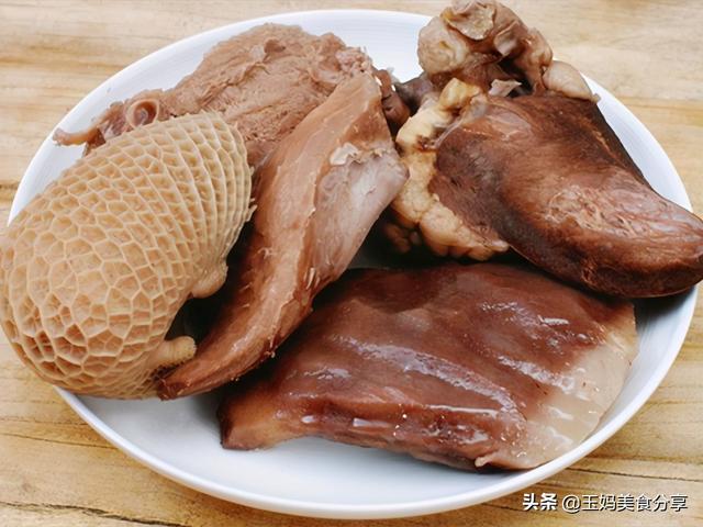 夫妻肺片名字的由来，夫妻肺片里没有肺片（夫妻肺片名字的由来视频）