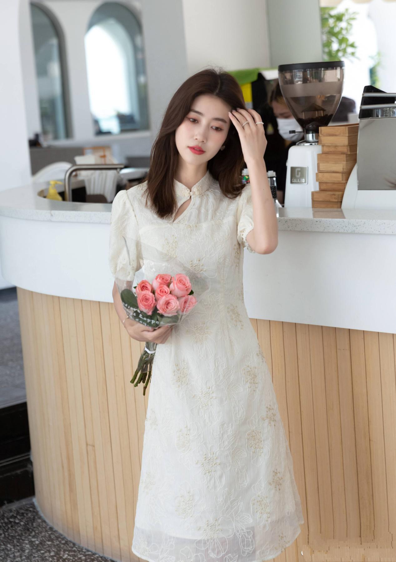 中国特色民族服装盘点，外国人都拒绝不了，日常穿也太实用了