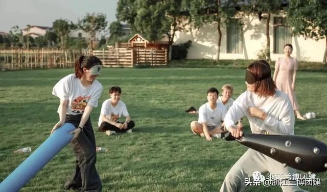 团建项目有哪些，在宿舍的团建项目有哪些（最适合秋天的五大团建项目）