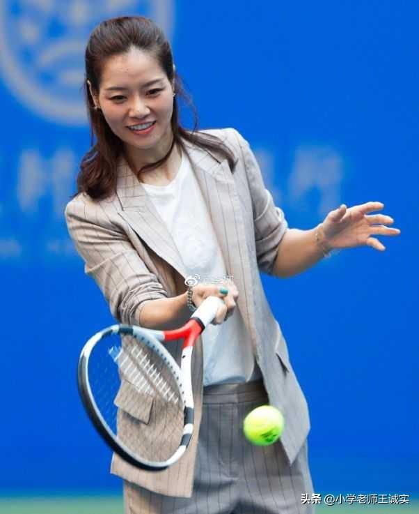 李娜网球个人资料，李娜个人资料（38岁的网球女神李娜）