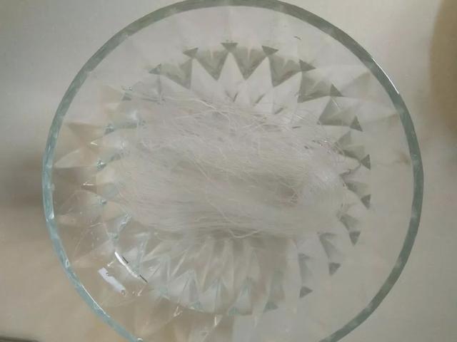 春饼这样做薄如蝉翼劲道又好吃，独家秘方1次能做30张