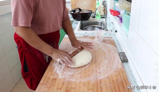 麻酱油酥怎么做，麻酱油酥怎么做视频（手把手教您在家做麻酱烧饼）