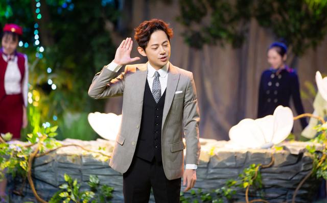 毛晓彤电视剧大全，毛晓彤演过的电视剧（《三十而已》和《隐秘的角落》变成一家人）