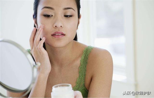 什么时候开始用眼霜，什么牌子的眼霜去皱纹效果好（女生什么时候开始用眼霜最好）