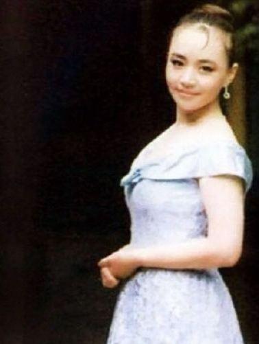宋丹丹3段婚姻，2次闪婚：“我嫁了一个人渣，还生了一个废物！”