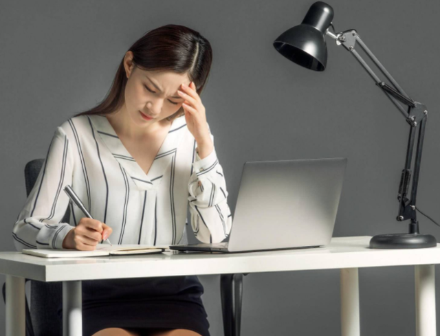 vcf文件怎么打开，求怎样打开VCF文件（1分钟轻松搞定“将通讯录导入手机电话簿”）