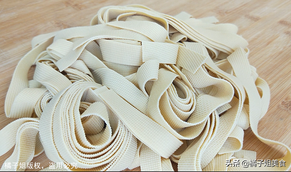 圖片[3]-5分鐘學(xué)會香辣豆腐皮快手菜 5分鐘學(xué)會-起舞食譜網(wǎng)