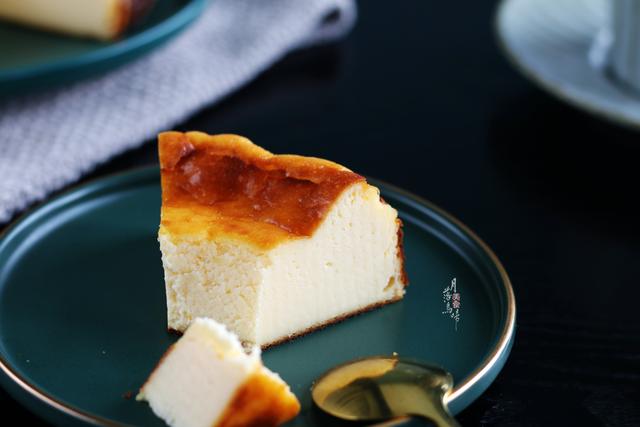 巴斯克芝士蛋糕，巴斯克芝士蛋糕的做法（火遍全网的巴斯克蛋糕）