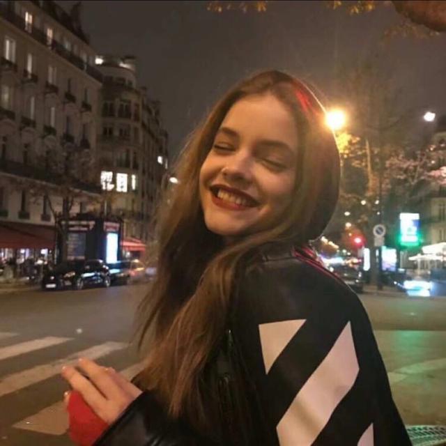 女御/风格/人都有各自的耿耿于怀，微信头像，女御/风格/人都有各自的耿耿于怀（优质欧美女头像）