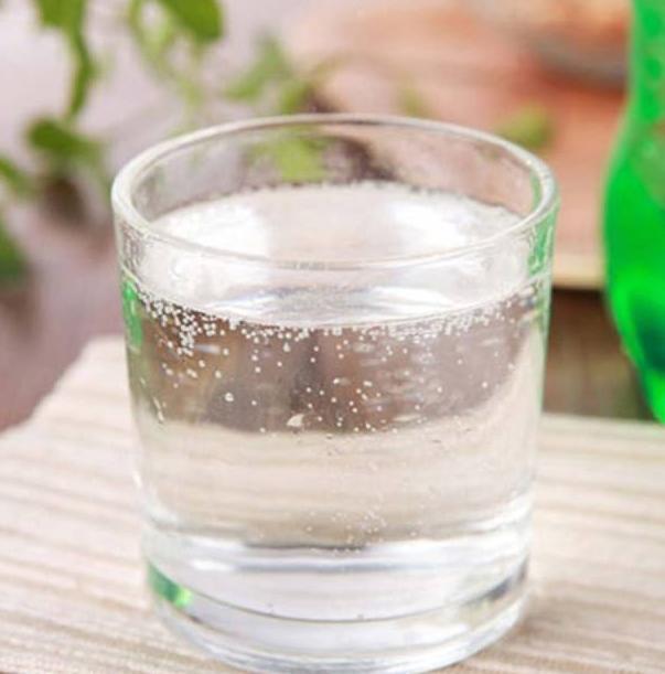 狗狗可以喝可乐吗，狗可以喝可乐么（狗狗饮食“黑名单”）