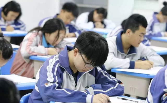 开卷考试的技巧，开卷考试应对小技巧（中考文综开卷想拿高分）