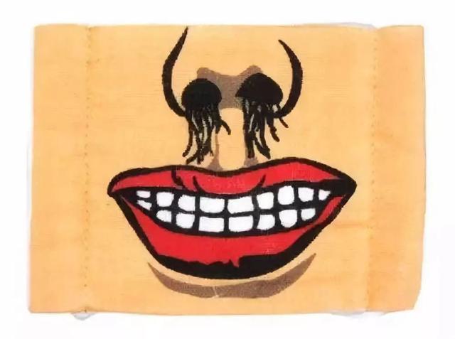 鼻毛长怎么办，鼻头长毛是怎么回事（多数人都剪掉或者拔掉）