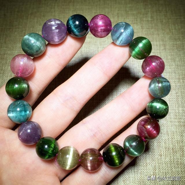 碧玺是什么材质，碧玺算什么档次的珠宝（碧玺：被称为“落入人间的彩虹）