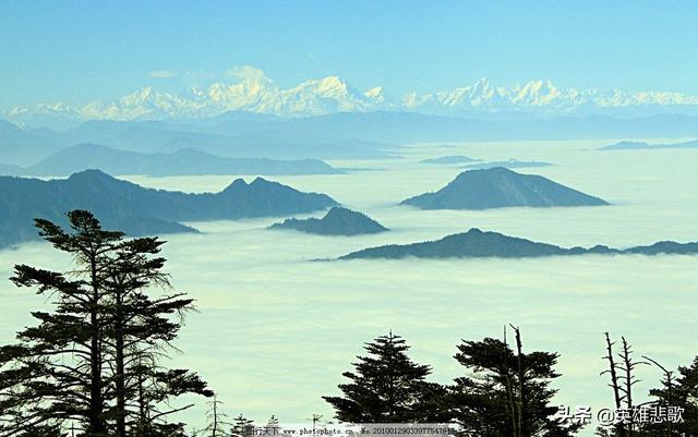 贡嘎山在四川哪个地方，贡嘎山在哪里（蜀山之王——贡嘎山凭什么排名第一）