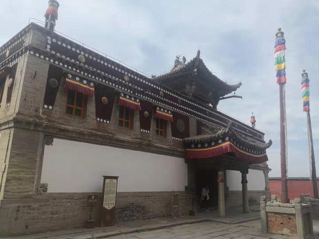 青海塔尔寺，青海 塔尔寺（青海塔尔寺图片）