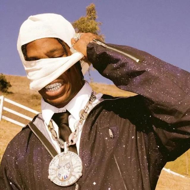 男生高级感的头像 盛不盛开 花都是花  有你没你 我都是我微信，男生高级感的头像 盛不盛开 花都是花  有你没你 我都是我（头像丨男生：盛开或者不盛开）