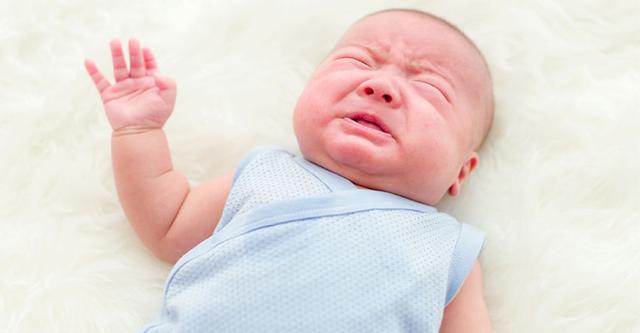 婴儿腹胀怎么办最快方法才能排气，婴儿胀气快速排气妙招（为什么宝宝的肚子总是鼓鼓的）