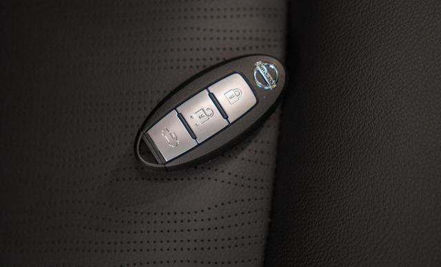 汽车key是什么意思，汽车key是什么意思啊东风日产天籁（天籁KEY灯亮是什么故障）