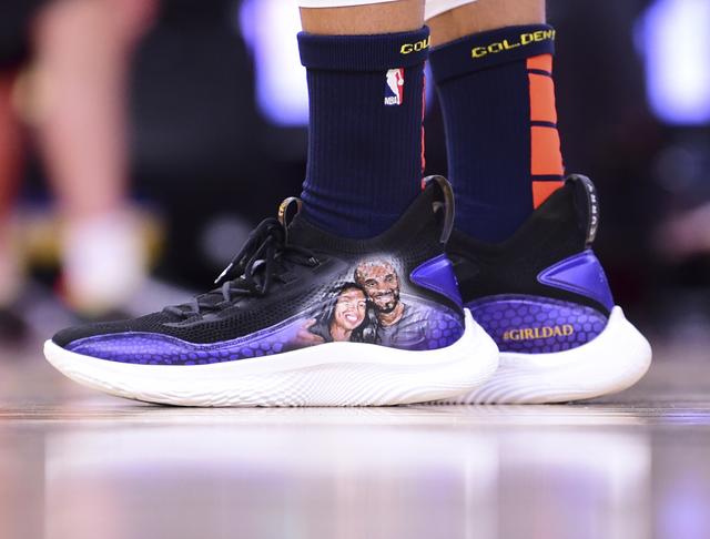 科比是几年几月几日离去，科比什么时候离去的（众多球员用自己的方式纪念黑曼巴）