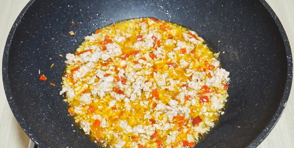 圖片[3]-【香辣砂鍋粉條】做法步驟圖 開胃又下飯 愛吃粉條的要趕緊收-起舞食譜網