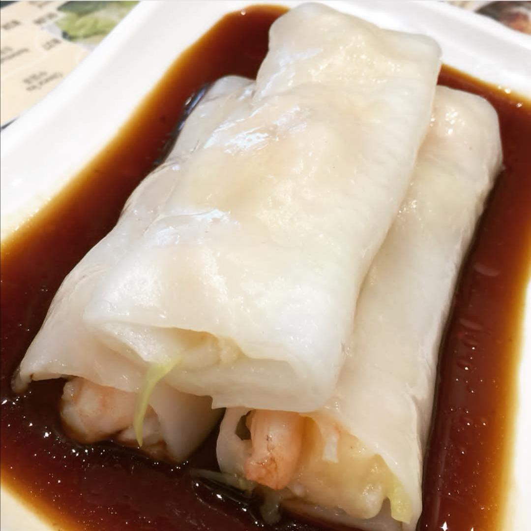 虽然粤式肠粉很普遍,但吃过酒楼肠粉的饕客都知道,它与市井早餐店里的