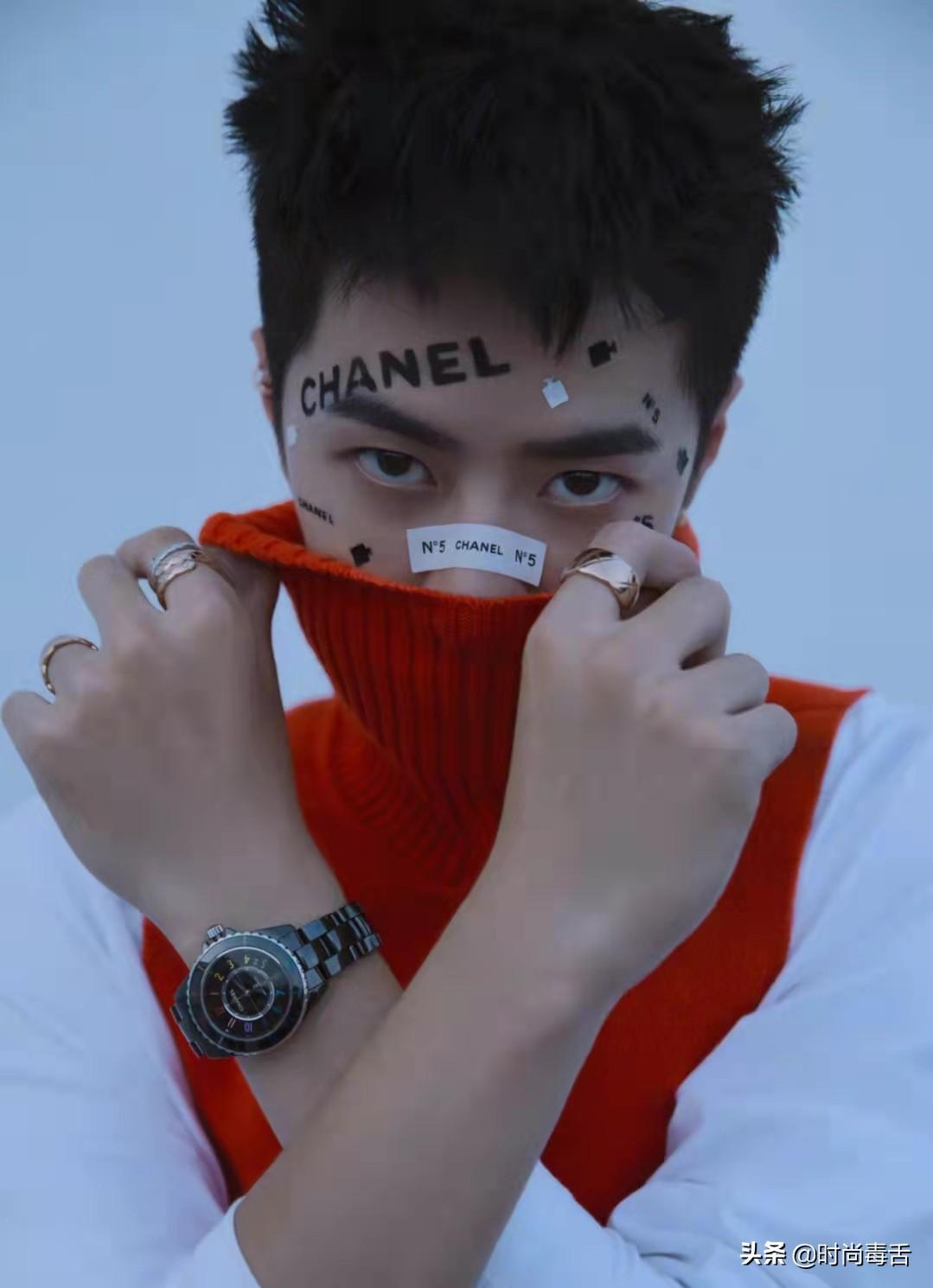 香奈儿有男装吗，香奈儿有男装吗?商标是什么样的（男生穿CHANEL居然这么好看）