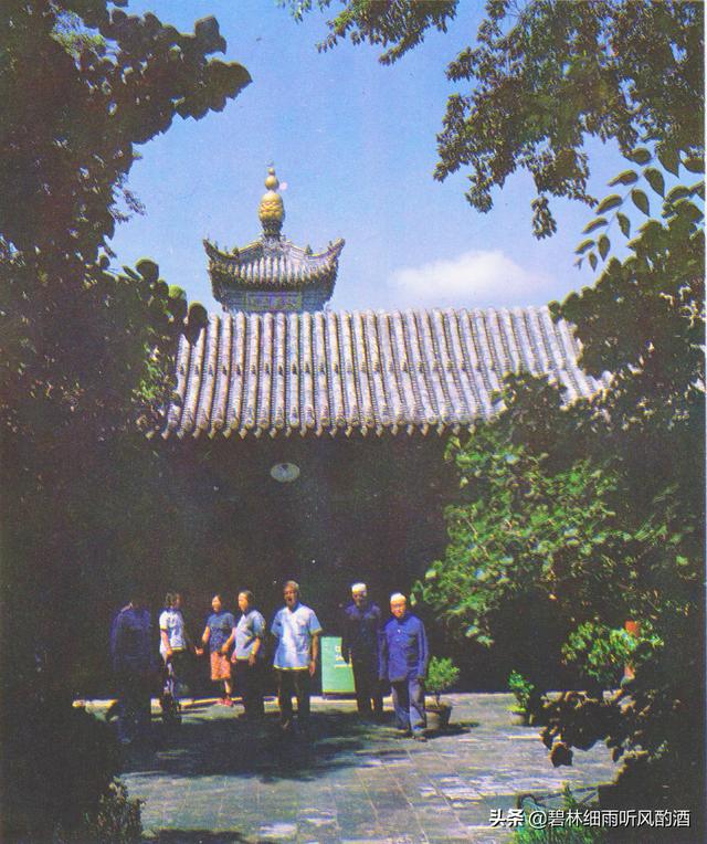 各个地区的丧葬习俗，逝者安息——我说东北少数民族的丧葬风俗及卜奎城的墓地