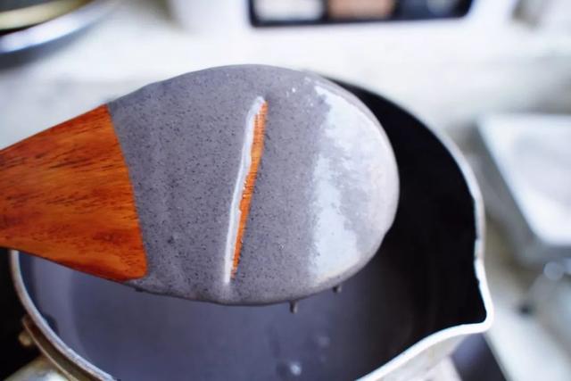 黑芝麻糊怎么冲，南方黑芝麻糊怎么冲不会结块（就是忘加这种米）