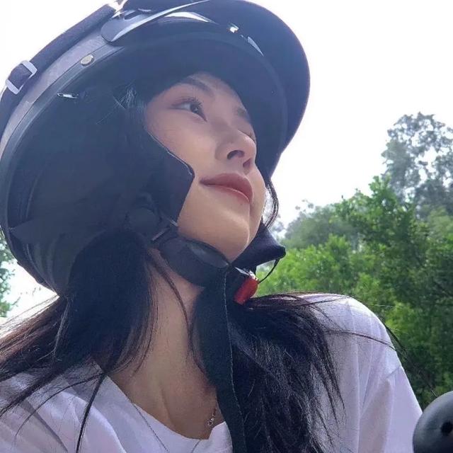 霸气御姐昵称女生简短好听，女生网名霸气御姐范微信昵称（心动高质量闺蜜网名id）