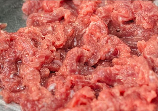 怎样腌制嫩牛肉片，腌制牛肉怎么做才鲜嫩（大厨一招就把牛肉变得又嫩又滑）
