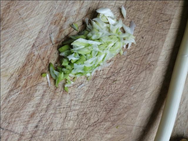 面旗子怎么做好吃，可以咥三大碗的山村美食扁豆面旗子