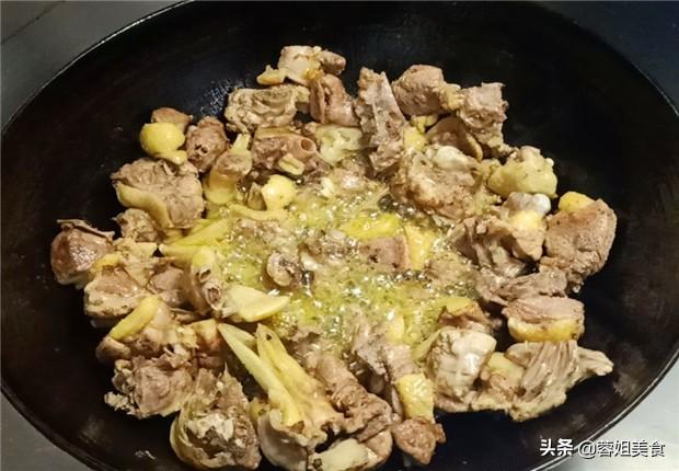 鸭子烧什么配菜好吃，鸭肉炒什么配菜好吃（鸭子别做啤酒鸭了）
