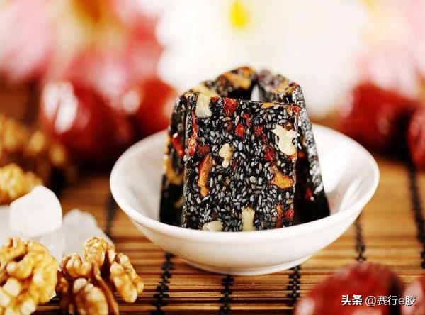 阿胶糕的详细制作方法，阿胶糕的制作方法、步骤及注意事项（​阿胶糕的制作方法）