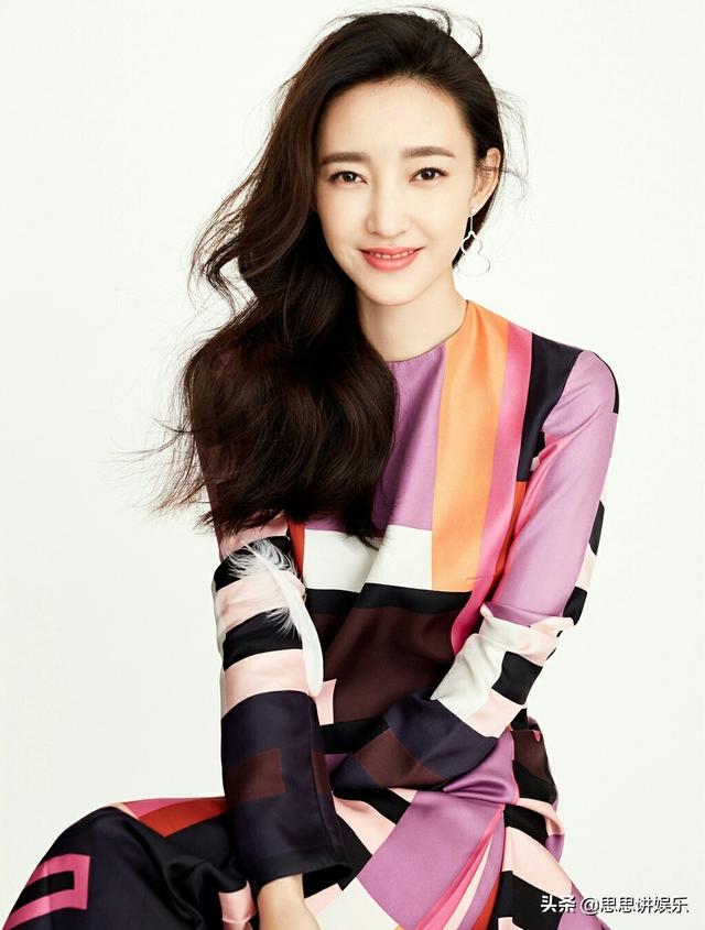 谢小诺是什么电视剧，谢诺是哪部电视剧的主演（真人秀《星跳水立方》获封“素颜女神”）