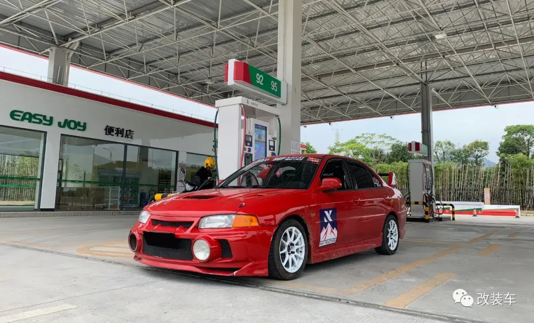 三菱evo4(三菱evo停产原因)